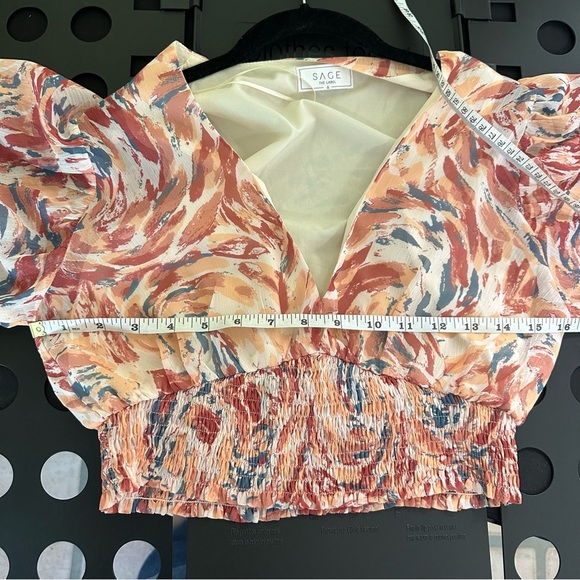 Anthropologie x Sage the Label Boho Smocked V Neck Blouse Cropped Size Small - Picture 9 of 10